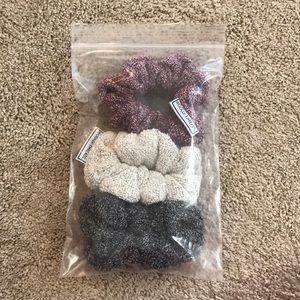 BRAND NEW Woolly Threads Scrunchies 3 Pack